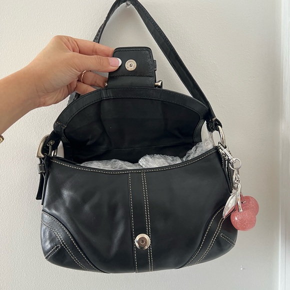 Coach Bag - Picture 4 of 11